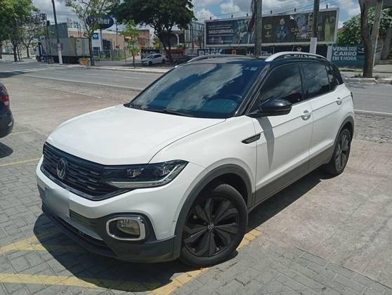 VOLKSWAGEN T-CROSS 1.4 250 TSI TOTAL FLEX HIGHLINE AUTOMÁTICO VOLKSWAGEN T-CROSS 1.4 250 TSI TOTAL FLEX HIGHLINE AUTOMÁTICO